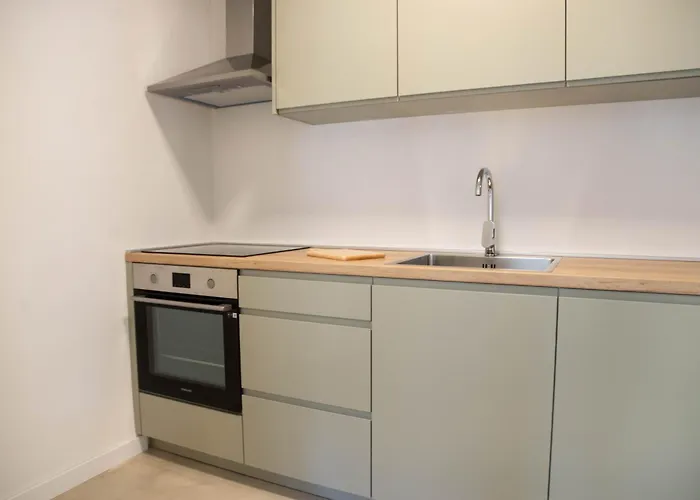 A-seven Apartment *