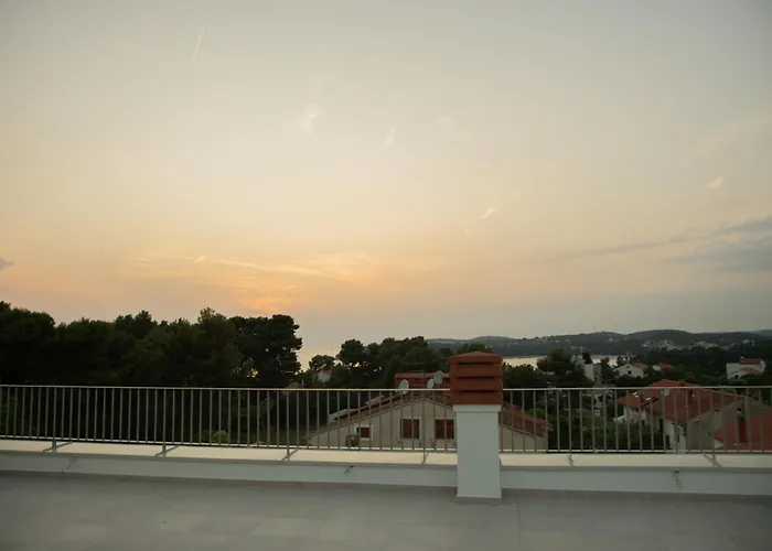 A-seven Apartment *